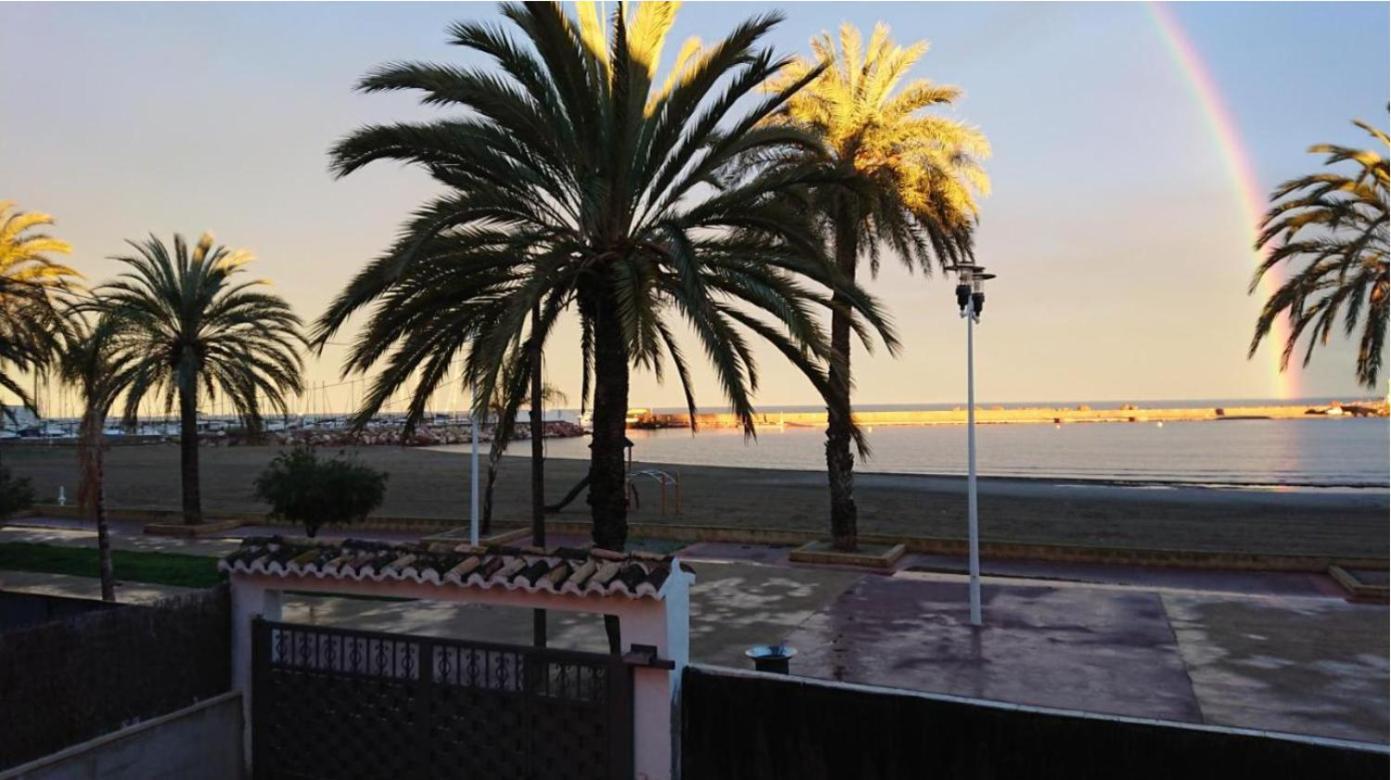 Beachfront Vila Valencia Eksteriør billede