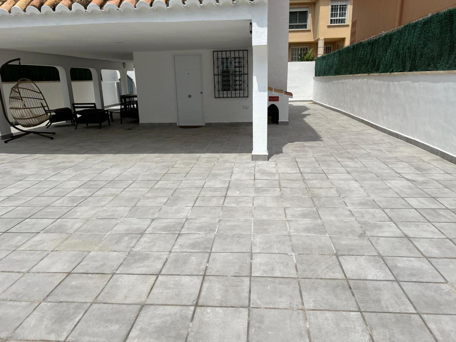 Beachfront Vila Valencia Eksteriør billede