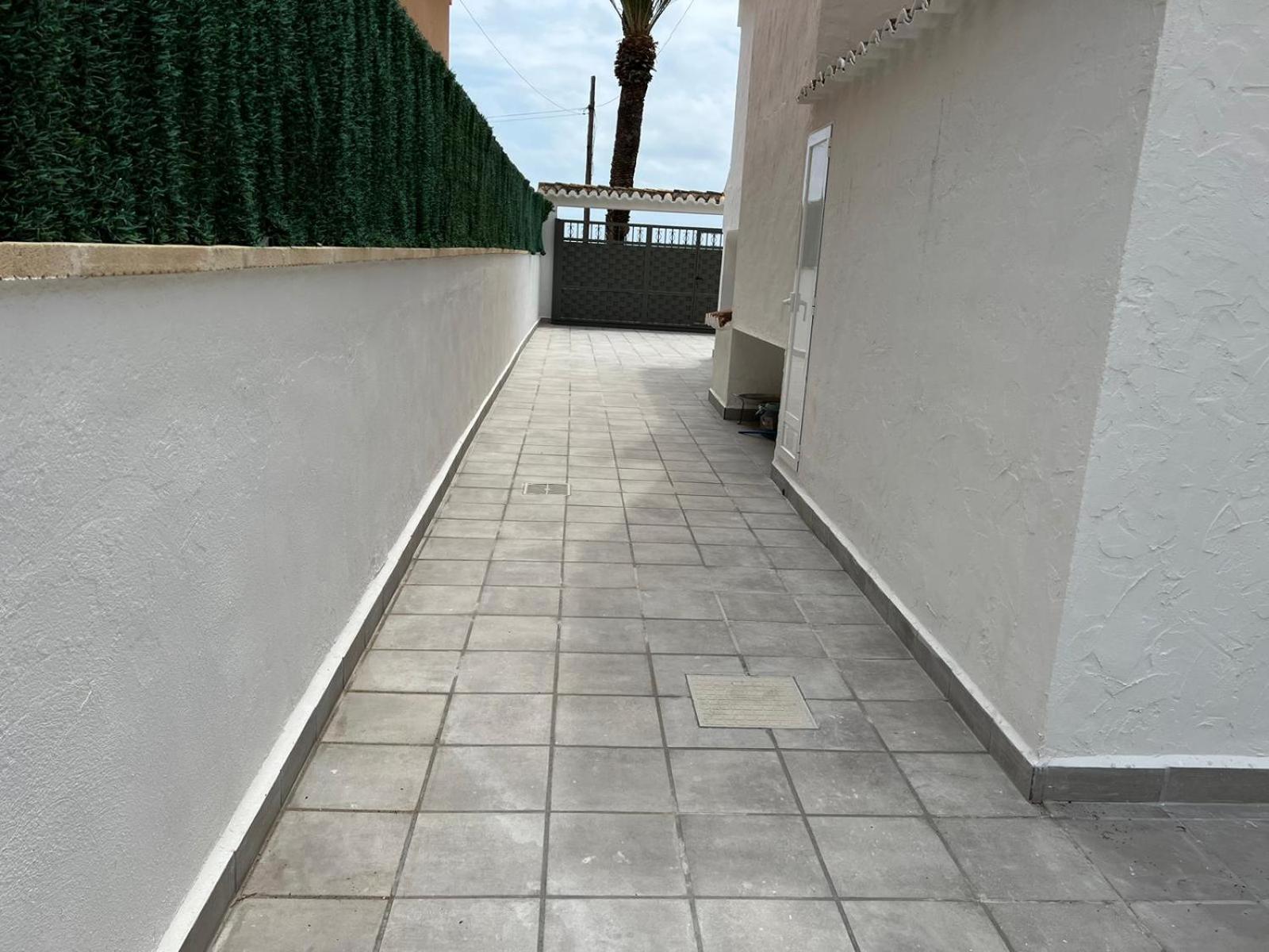 Beachfront Vila Valencia Eksteriør billede